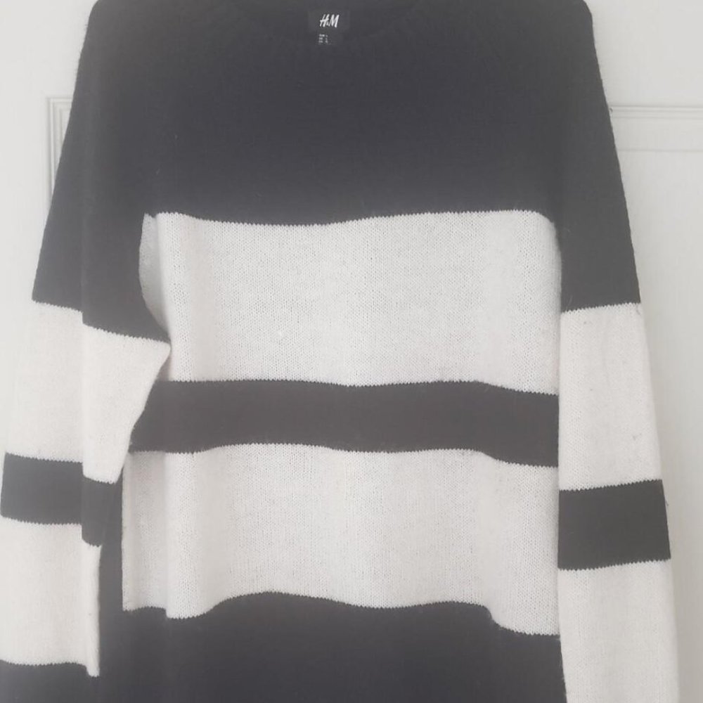 H&M Women's Fashion Long Sleeve Striped Color Block Knitted Sweater Crew Neck
